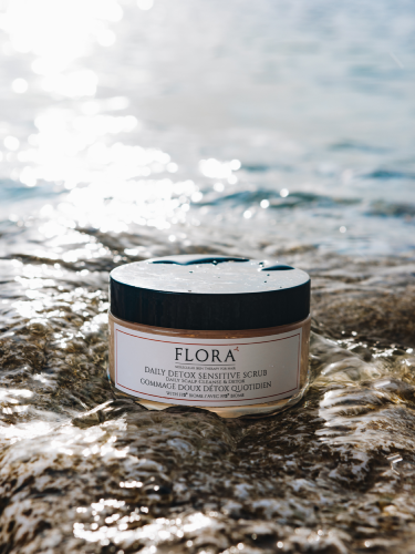 Daily Detox Sensitive Scrub